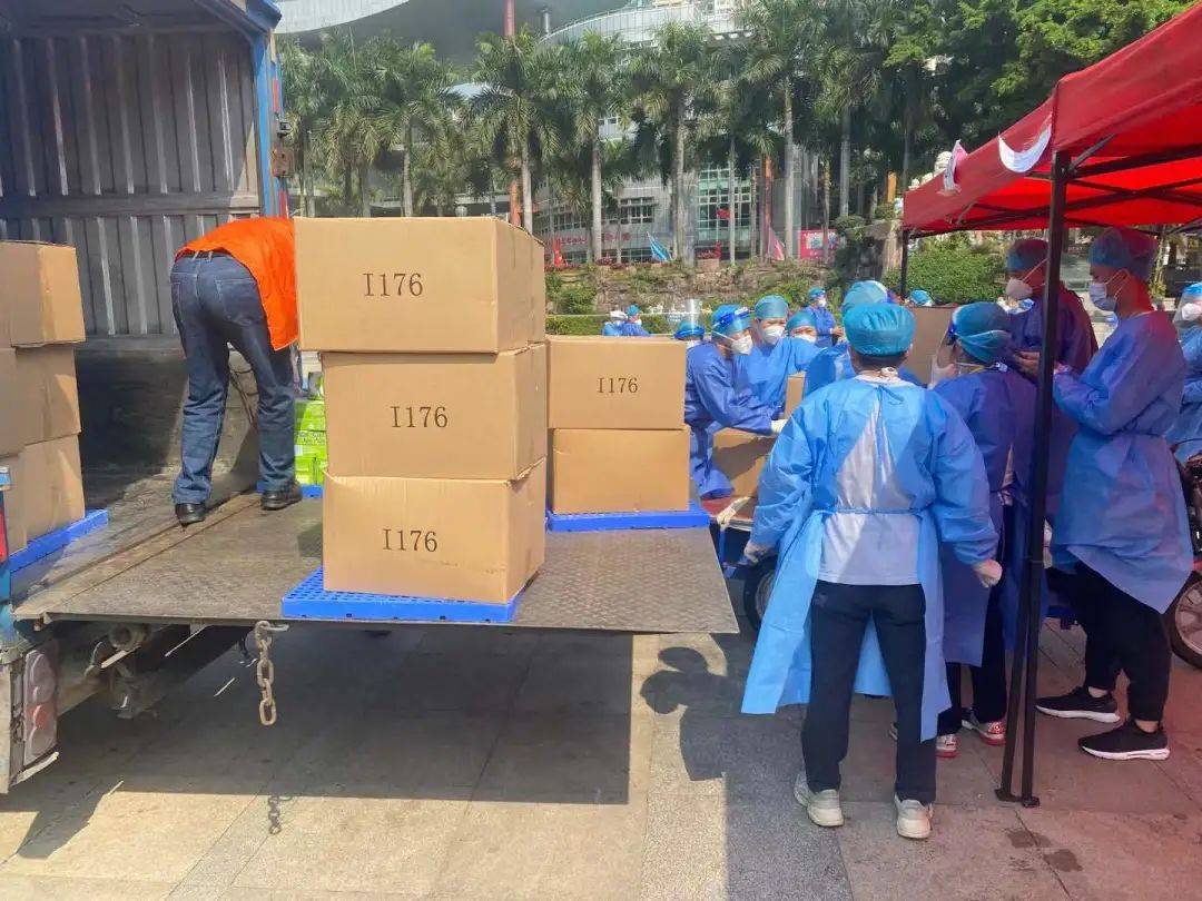 上海封控区人数明显下降︰(上海封控之后还陆陆续续封控吗)-第1张图片
